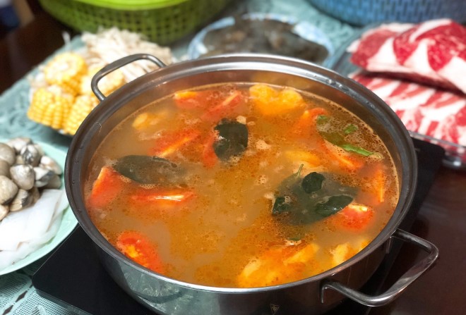 Lẩu hải sản chua cay kiểu Thái cần được chế biến để giữ được vị cay đặc trưng