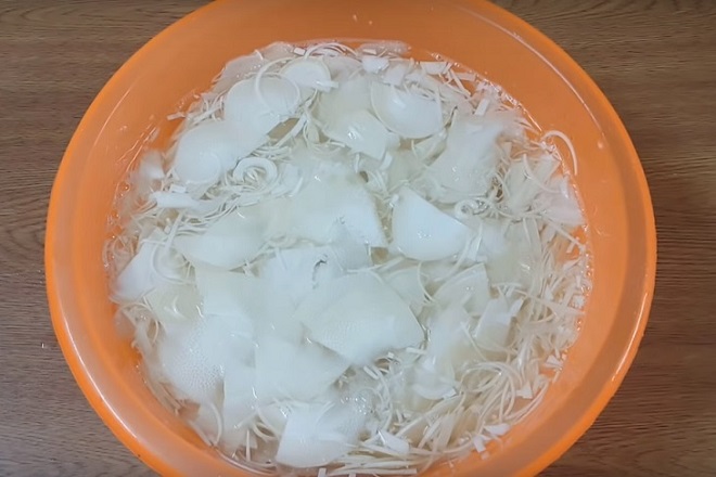 cách làm măng chua bằng nước vo gạo