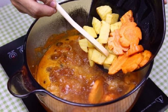 Potato and carrot stew