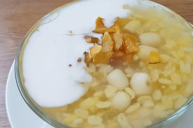 Cách nấu chè đậu xanh hạt sen với nước cốt