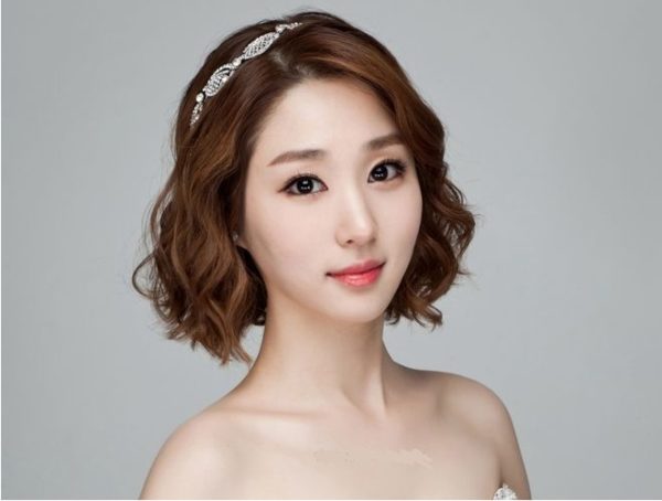 Cô Dâu Tóc Ngắn Hàn Quốc – Các Xu Hướng “Hot” Nhất Thời Trang Cưới Hỏi