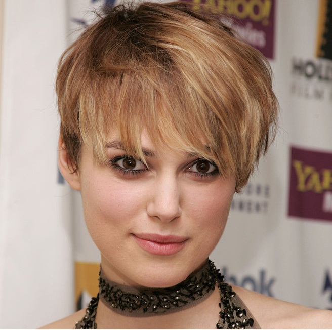 Keria Knightley cắt tóc ngắn pixie