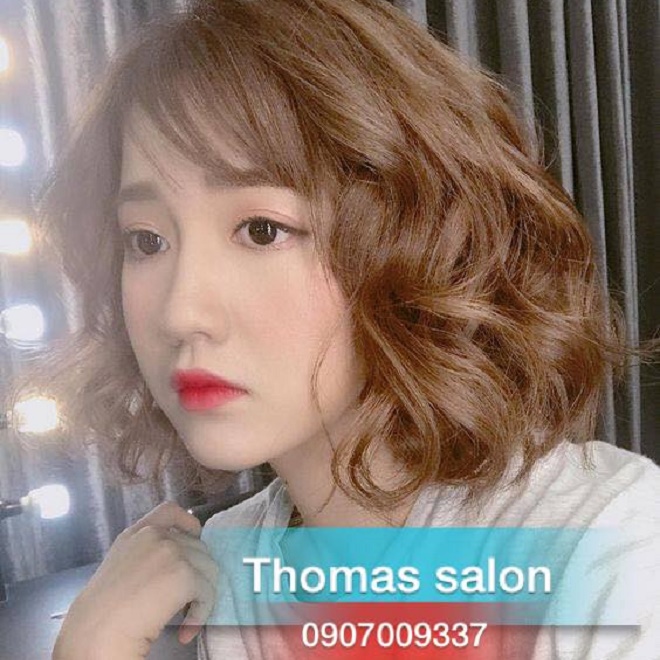 Tóc ngắn theo phong cách nữ tính tại Thomas Salon