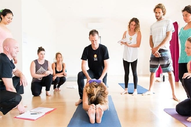 Học yoga ở trung tâm uy tín giá bao nhiêu?