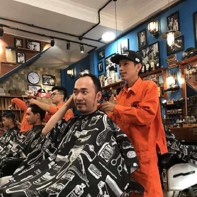 Tiệm Đông Tây Barber Shop