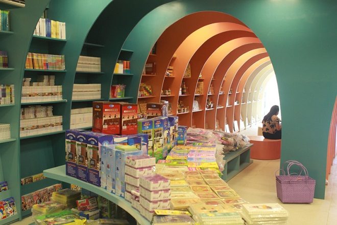 Cung cấp nhiều loại quà lưu niệm