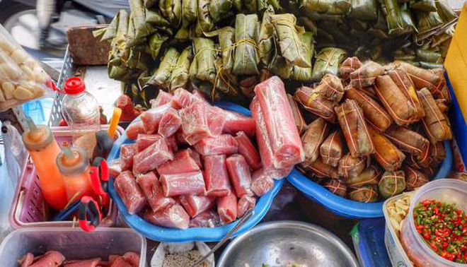 Hẻm ăn vặt Nguyễn Thượng Hiền