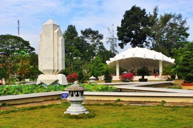 Khu di tích mộ cụ Phó bảng Nguyễn Sinh Sắc khánh thành ngày 13 12 1977