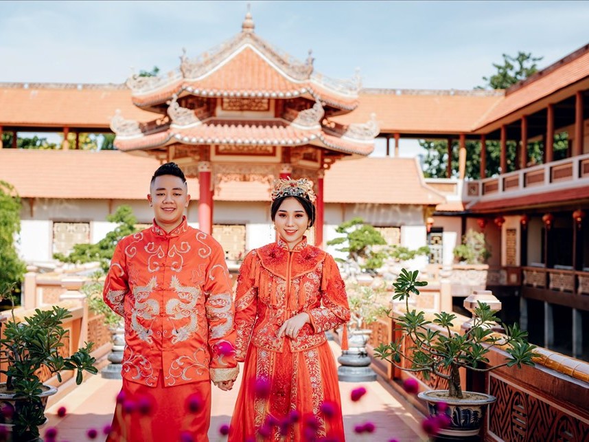 Bộ ảnh cưới độc đáo tại chùa Nam Sơn Đà Nẵng