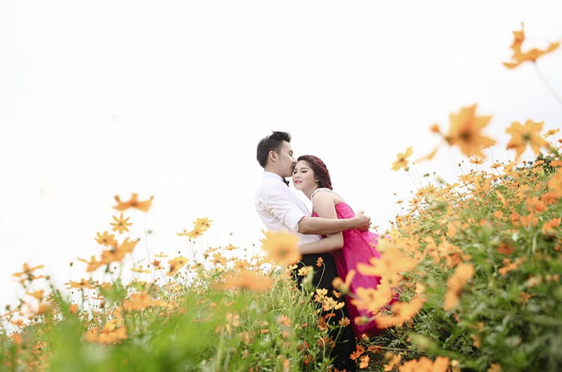 Chụp hình cưới ở vườn hoa thành phố Đà Lạt 