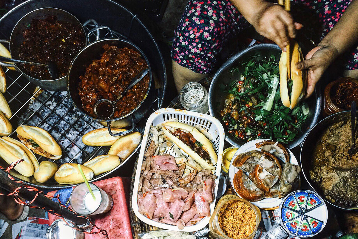 Top 10 food tour Việt Nam cho tín đồ mê ẩm thực Huế