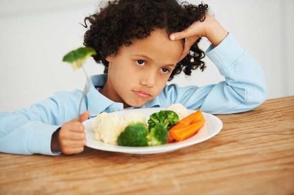 Chỉ ra 4 lý do cha mẹ không nên thưởng bữa ăn cho trẻ