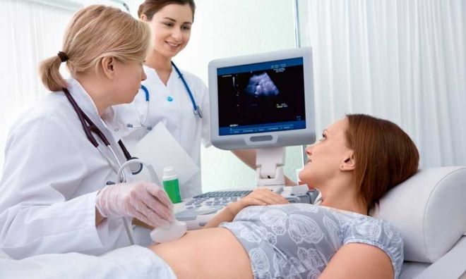 Lên lịch hẹn và thử thai nếu bạn cảm thấy có thai