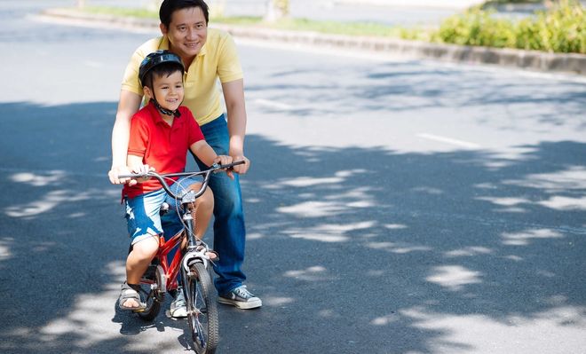 Đạp xe tăng chiều cao cho trẻ phát triển tầm vóc tối ưu