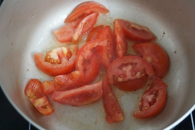xào cà chua