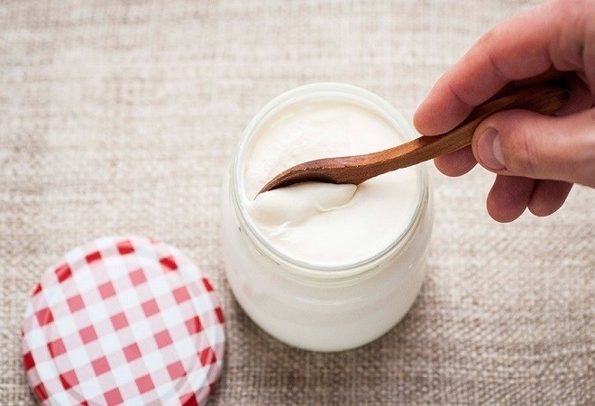 Cách làm sữa chua bằng sữa ông thọ hoặc sữa tươi tại nhà cực đơn giản