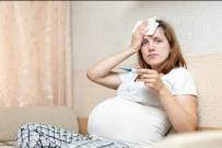 Bà bầu bị sốt có ảnh hưởng đến thai nhi không
