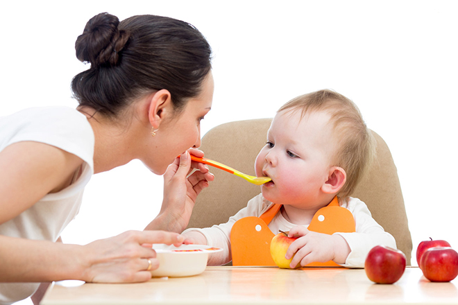 Dinh dưỡng cho bé 9 tháng tuổi khỏe mạnh và thông minh