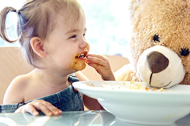 12 vấn đề thường gặp trong chuyện ăn uống ở trẻ em và cách giải quyết dành cho mẹ