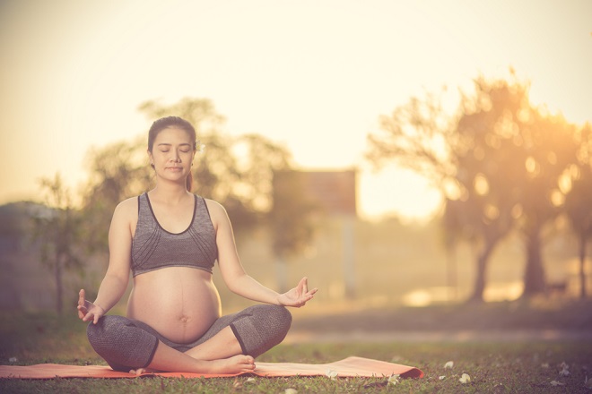 Yoga cho bà bầu - hoạt động giúp mẹ khỏe, con thông minh vượt trội