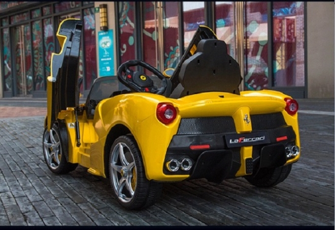 Hình ảnh xe ô tô tự lái cho trẻ em Ferrari 82700