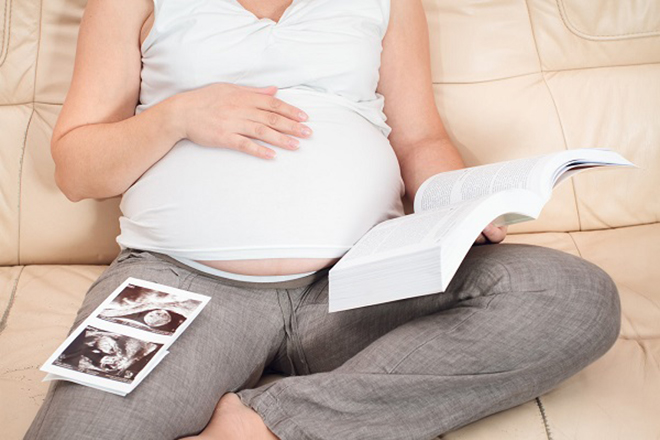 Đọc truyện cho thai nhi – một phương pháp dạy con hiệu quả tuyệt vời