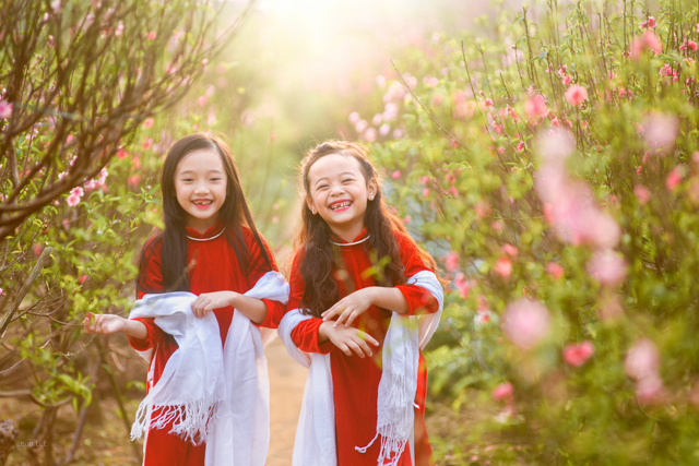 Đồ Tết trẻ em: Tết là ngày lễ sum vầy và đầy ý nghĩa nhất của Việt Nam. Đồ Tết trẻ em không chỉ đẹp mắt mà còn tượng trưng cho sự may mắn và thành đạt trong cuộc sống. Hãy tham khảo các hình ảnh về Đồ Tết trẻ em để tìm cho mình những ý tưởng mới lạ để tạo nên một mùa Tết đầy ý nghĩa cho trẻ em của mình.