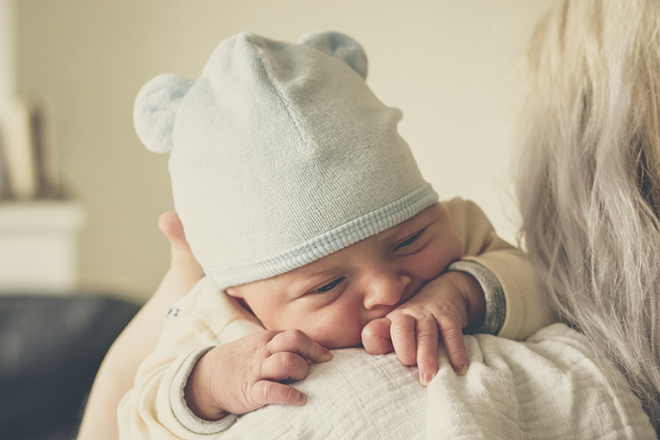 Chăm sóc trẻ sơ sinh mùa dịch mẹ cần lưu ý những gì