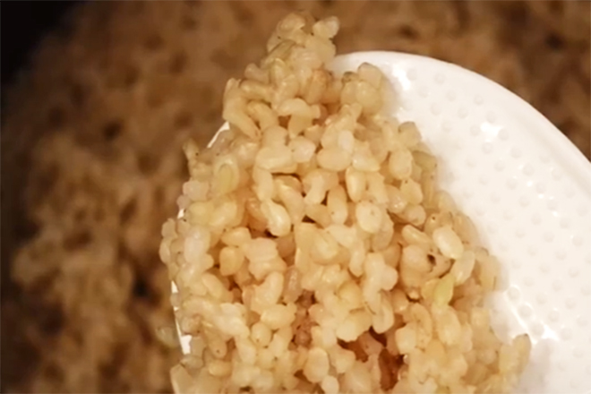 Cách nấu gạo lứt trong nồi cơm điện