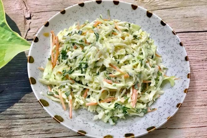 Công thức Cách làm salad bắp cải không bị hăng đơn giản và ngon miệng