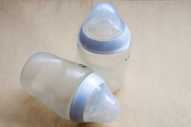 Vệ sinh bình sữa đúng cách các mẹ nhất định phải biết