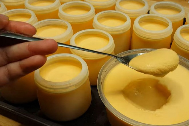     Cách làm sữa chua phô mai vàng