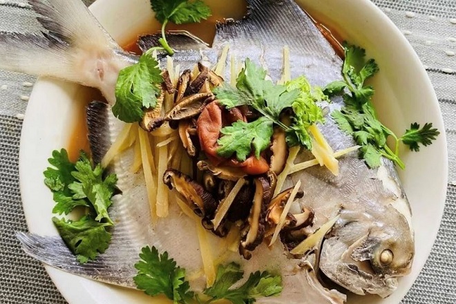 什麼是白鯧魚？ 它是如何運作的又好吃又油膩的特色菜？