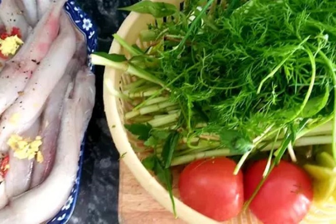 Nguyên liệu nấu canh chua cá với khế chua cà chua