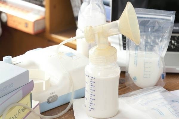 22 lý do khiến việc hút sữa mẹ trở thành nỗi ám ảnh của mẹ sau sinh