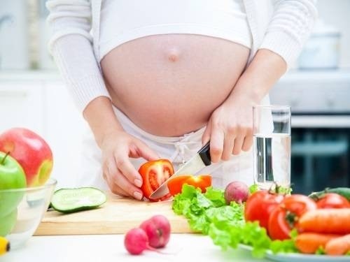 Những thực phẩm tốt cho bà bầu trong 3 giai đoạn của thai kỳ