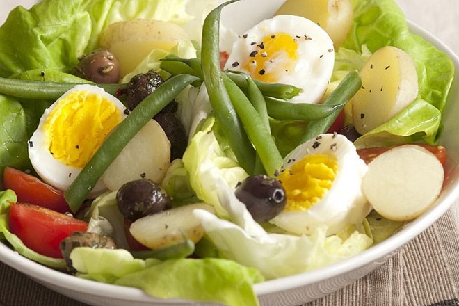 cách làm salad rau củ trộn trứng