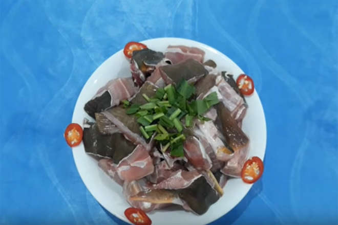 Cách nấu canh măng cá