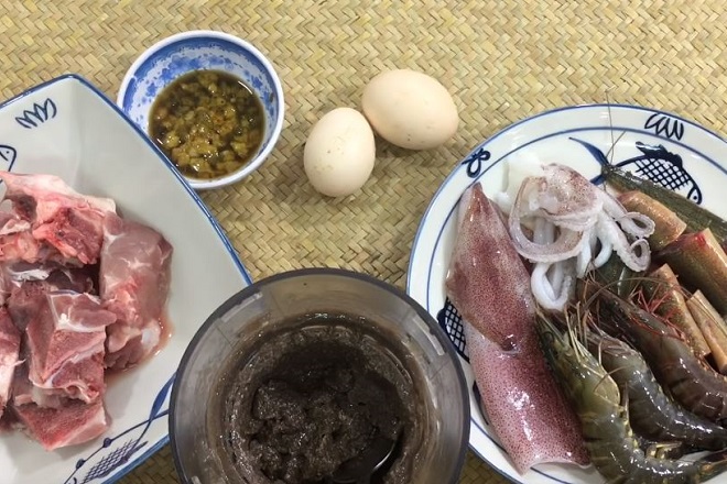 nguyên liệu nấu nước lẩu riêu cua đồng hải sản