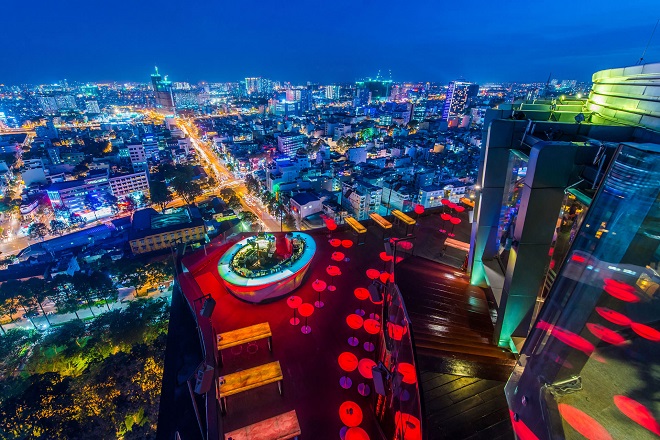 Vẻ đẹp của Chill Sky  quán cà phê đẹp ở Sài Gòn nhìn từ trên cao lộng lẫy vô cùng.