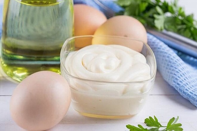Hỗn hợp mayonnaise từ lòng trắng trứng