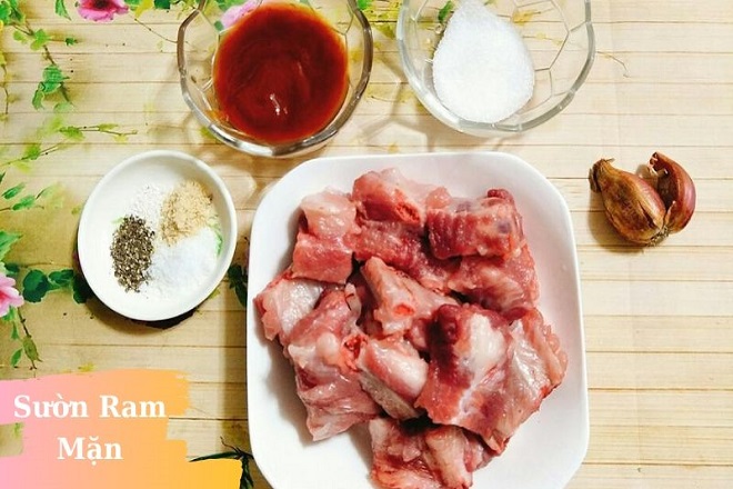 Cách làm sườn ram mặn ngọt với dứa, sả ớt thơm ngọt tại nhà