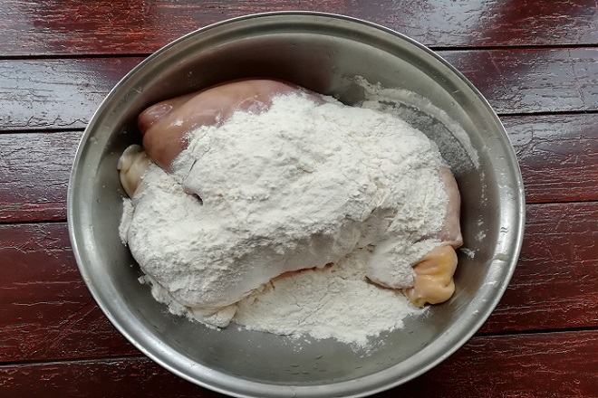 Cách làm ruột heo từ bột mì